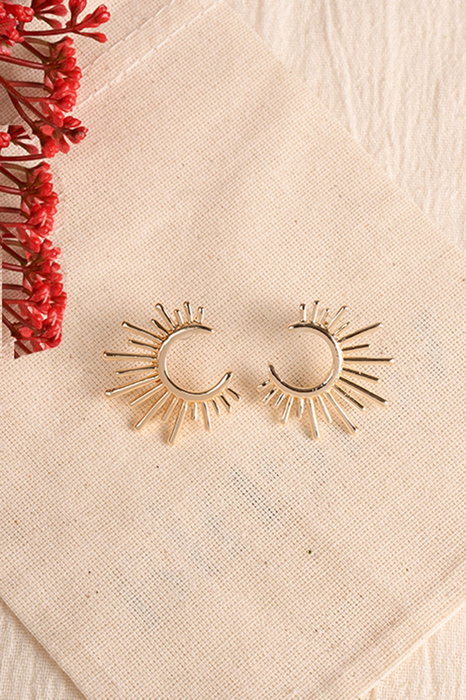 Heliophilia Silver Pendientes de Oro con Recubrimiento de Laca Heliophilia Silver Pendientes de Oro con Recubrimiento de Laca